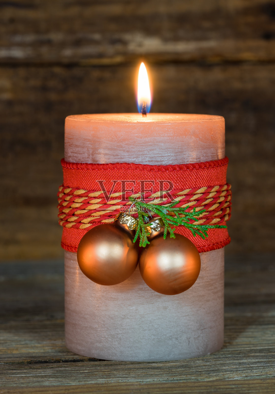 喜庆的圣诞烛光照片摄影图片