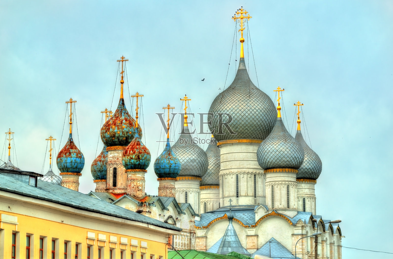 俄罗斯雅罗斯拉夫尔州罗斯托夫维利基的升天大教堂照片摄影图片