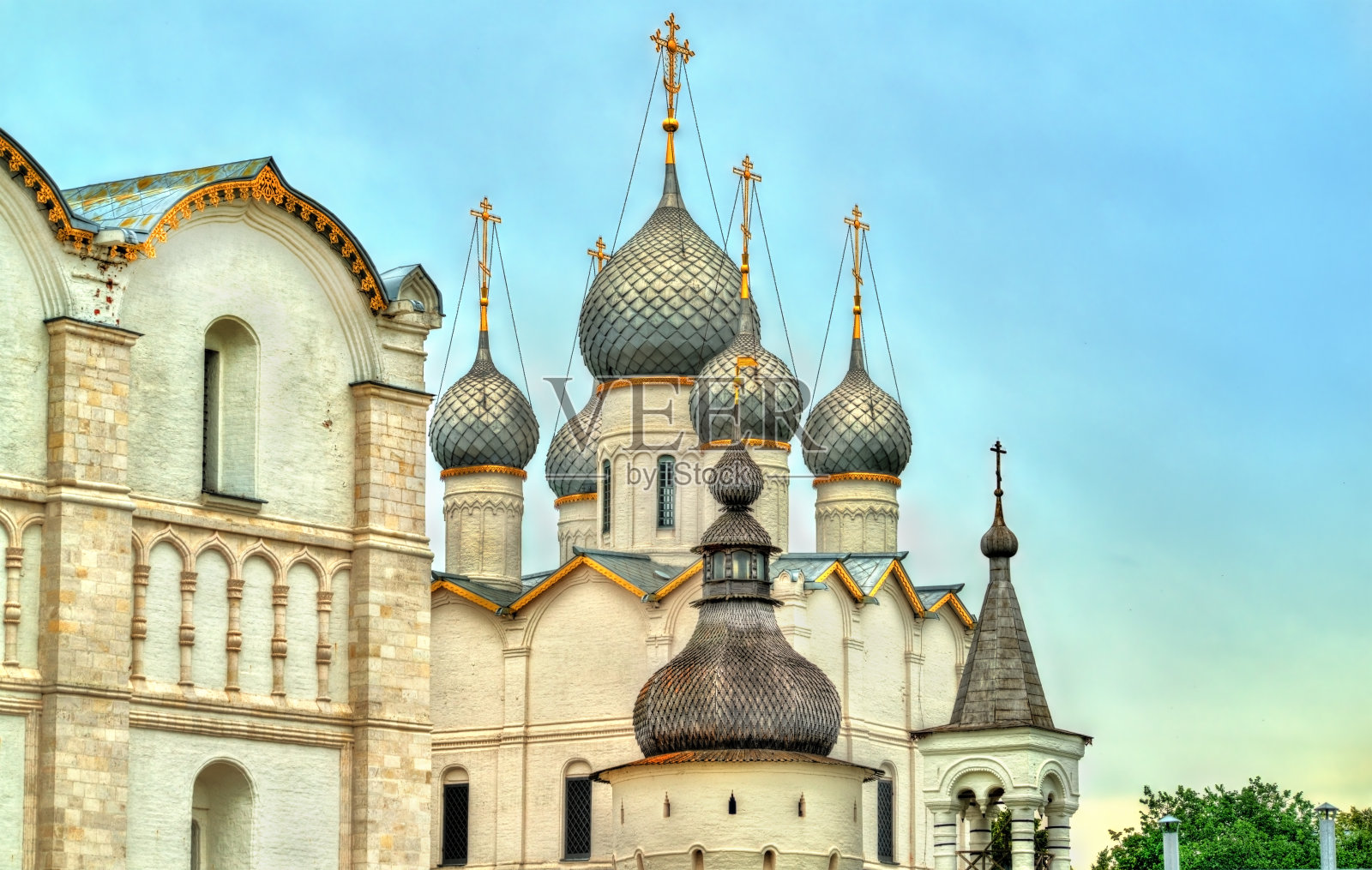 俄罗斯雅罗斯拉夫尔州罗斯托夫维利基的升天大教堂照片摄影图片