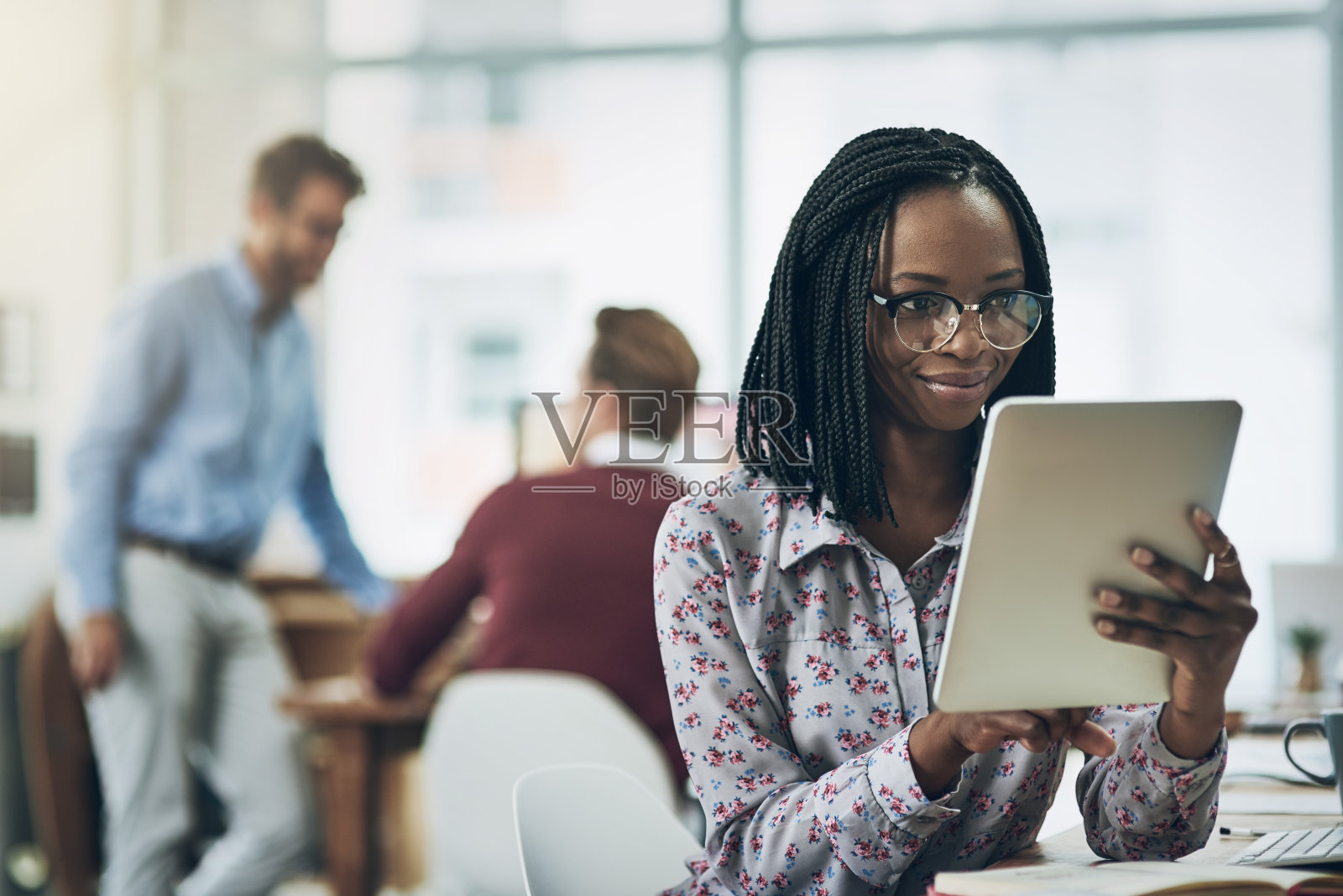 研究，记录和更新所有的行动照片摄影图片