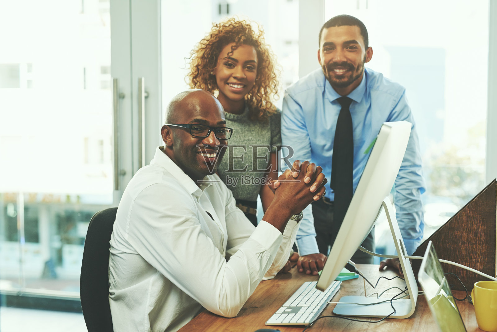 他们互相激励照片摄影图片