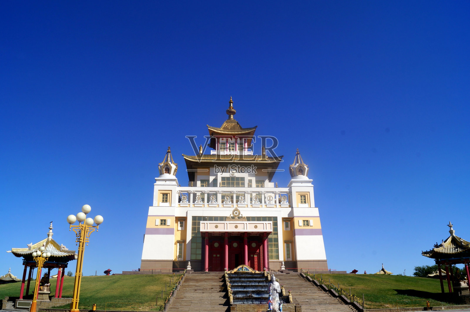 释迦牟尼金寺，俄罗斯卡尔梅克共和国，埃利斯塔照片摄影图片