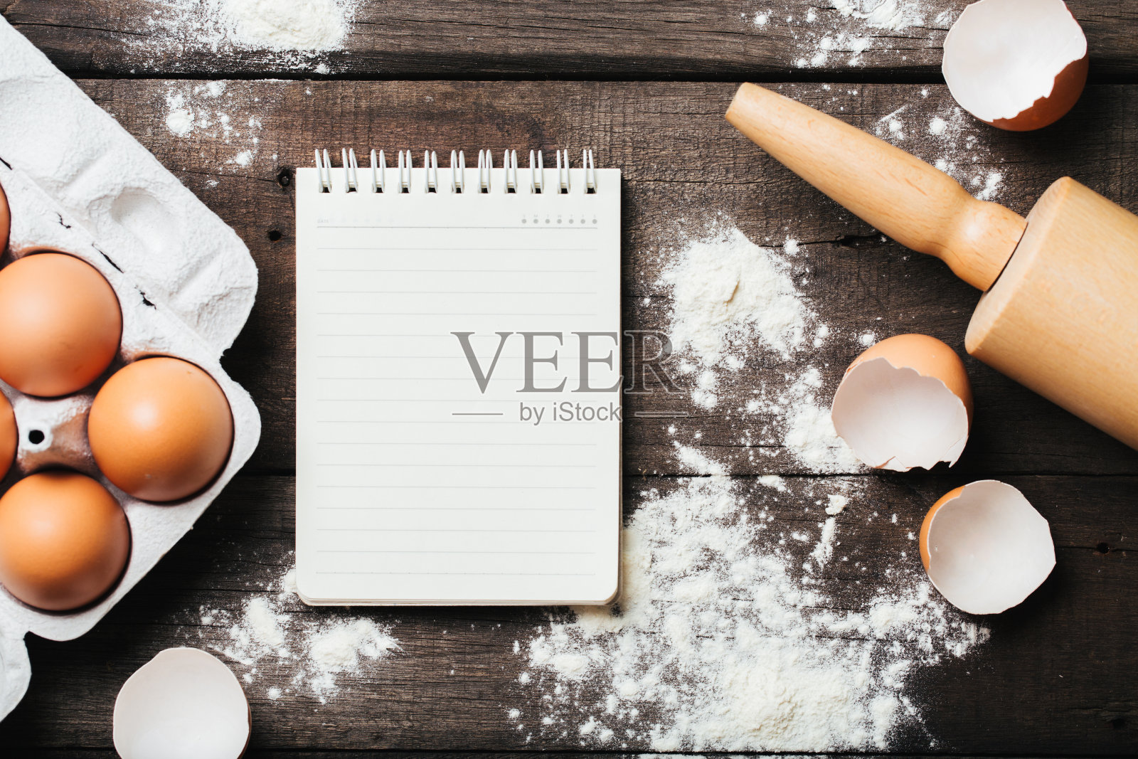 烘烤或烹饪木质背景照片摄影图片