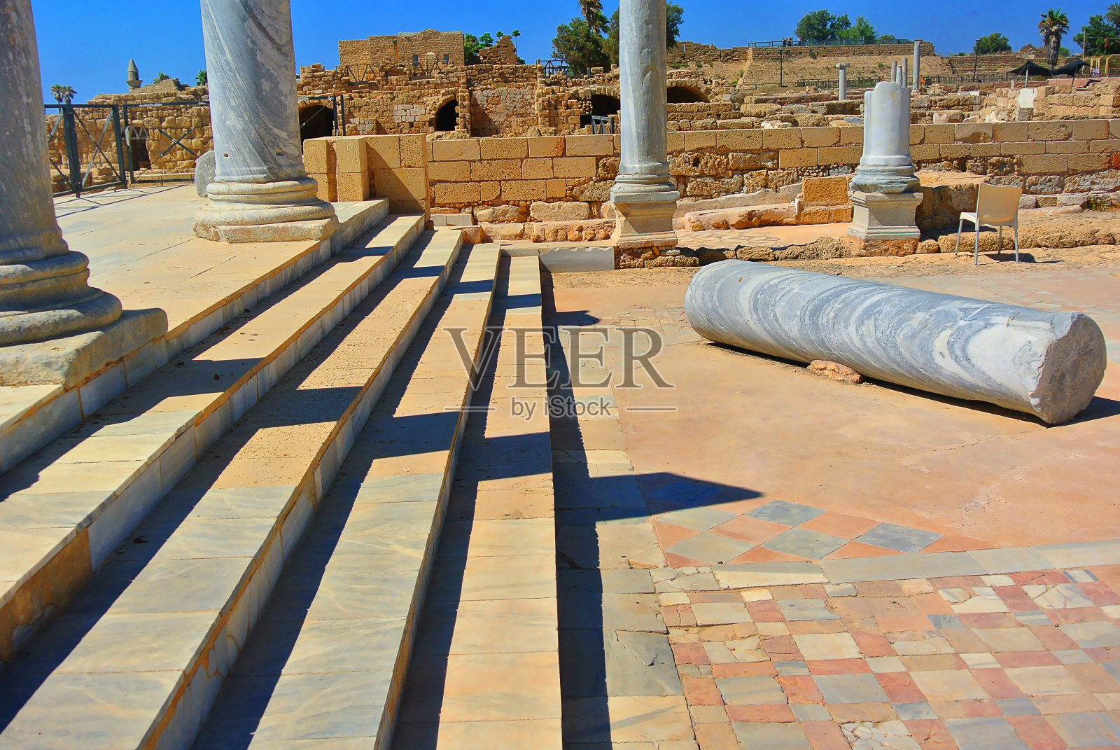 古罗马凯撒利亚城的废墟。以色列照片摄影图片