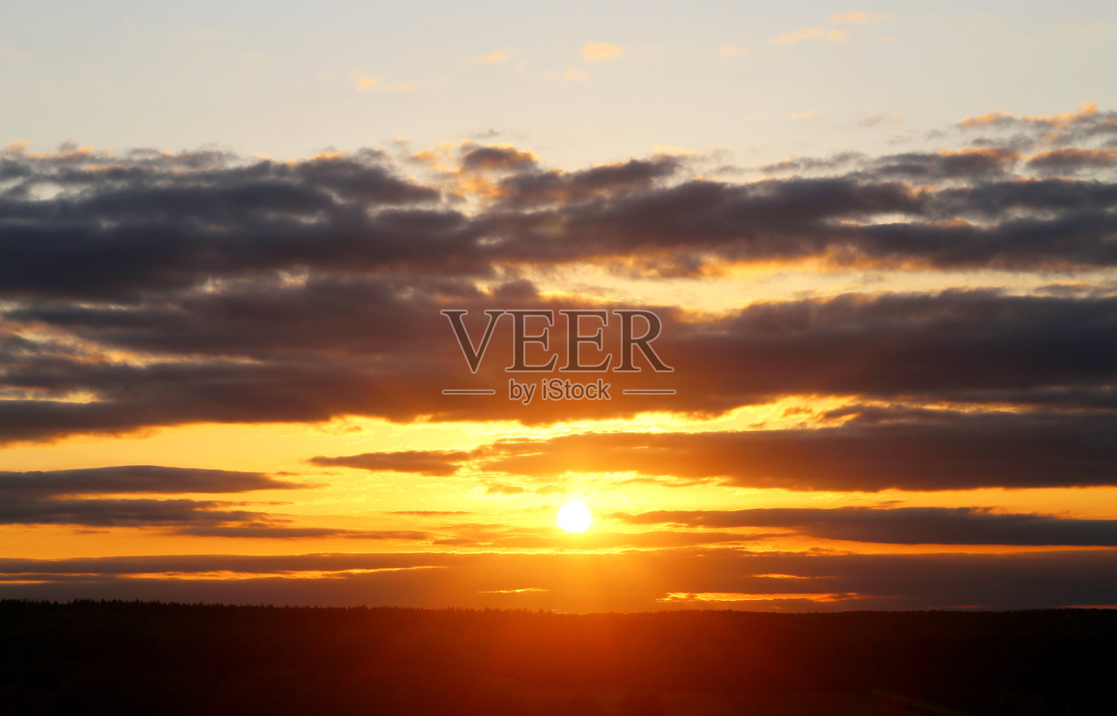 美丽明亮的日落照片照片摄影图片