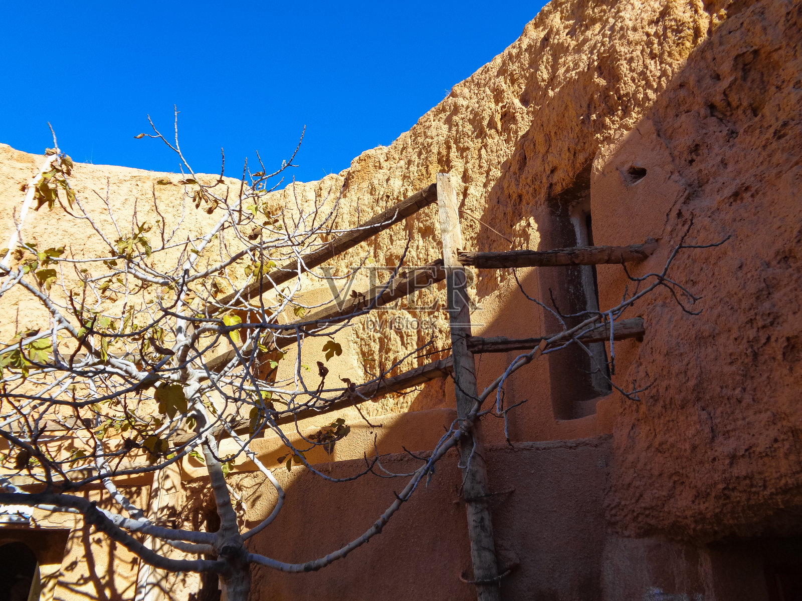 柏柏尔人传统的村庄房屋。撒哈拉沙漠。北非照片摄影图片