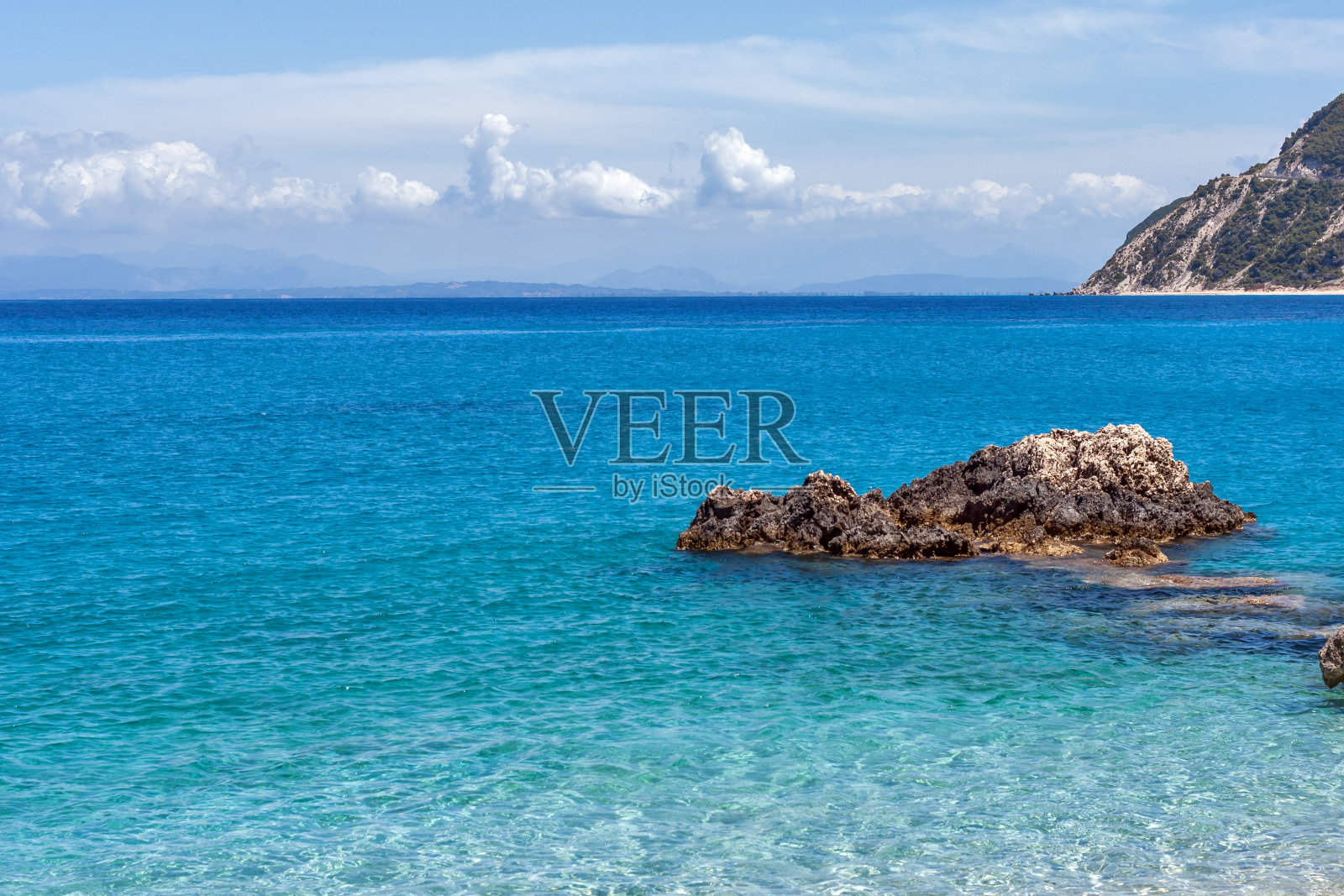 令人惊叹的风景Agios尼基塔斯海滩，莱夫卡达，希腊照片摄影图片