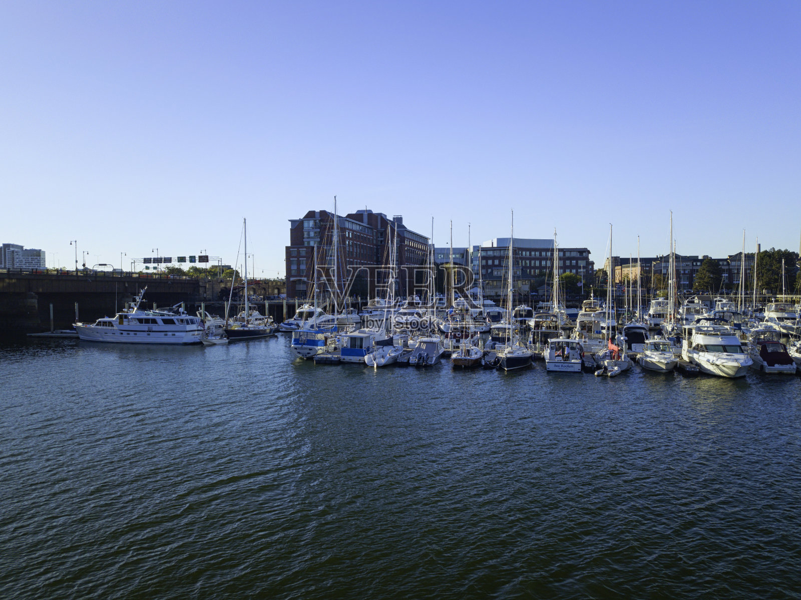 美国马萨诸塞州波士顿码头，照片摄影图片