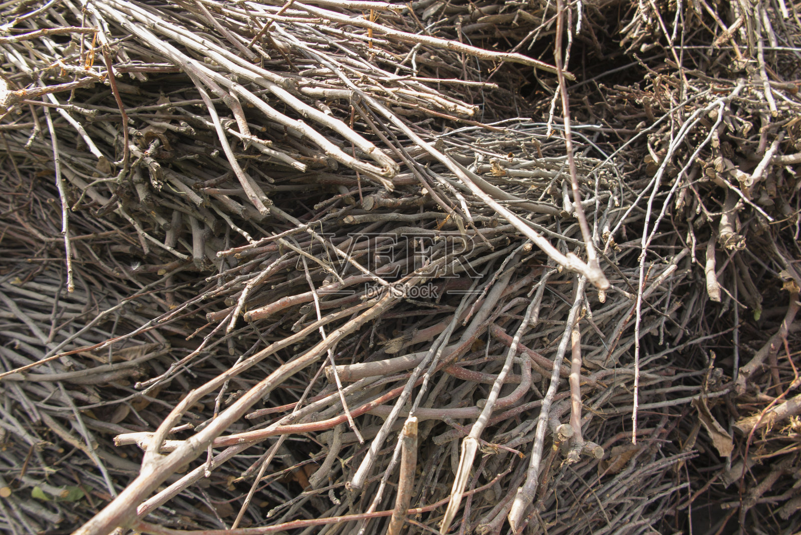 电刷、烧渣炉加热燃料。照片摄影图片