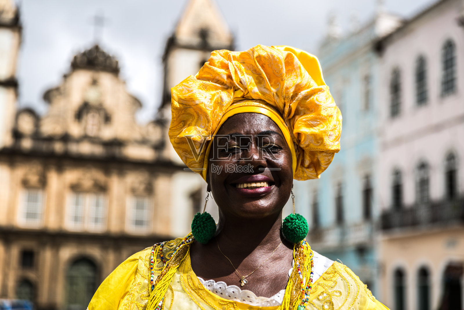 非洲裔巴西妇女，巴西巴伊亚照片摄影图片