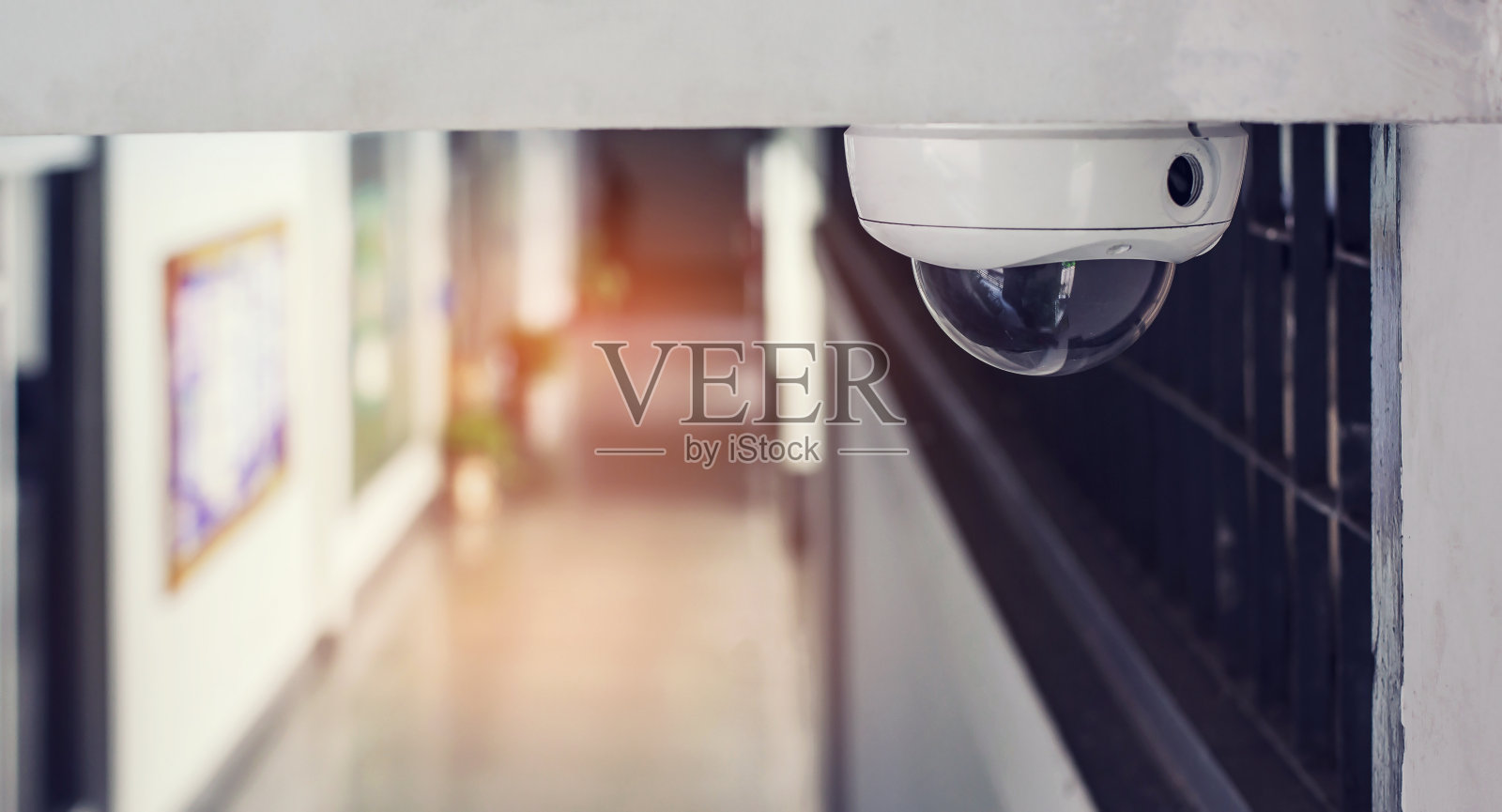 办公室走廊的监控录像照片摄影图片