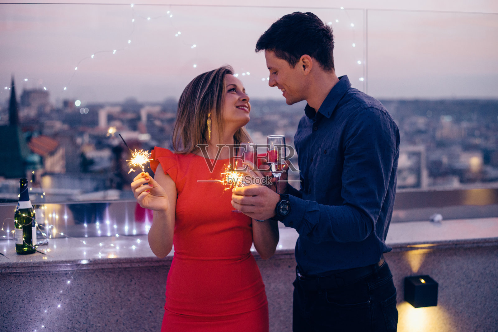 我就是看不够你!照片摄影图片