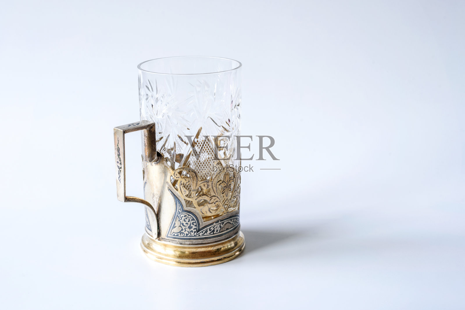 带杯架的茶杯照片摄影图片