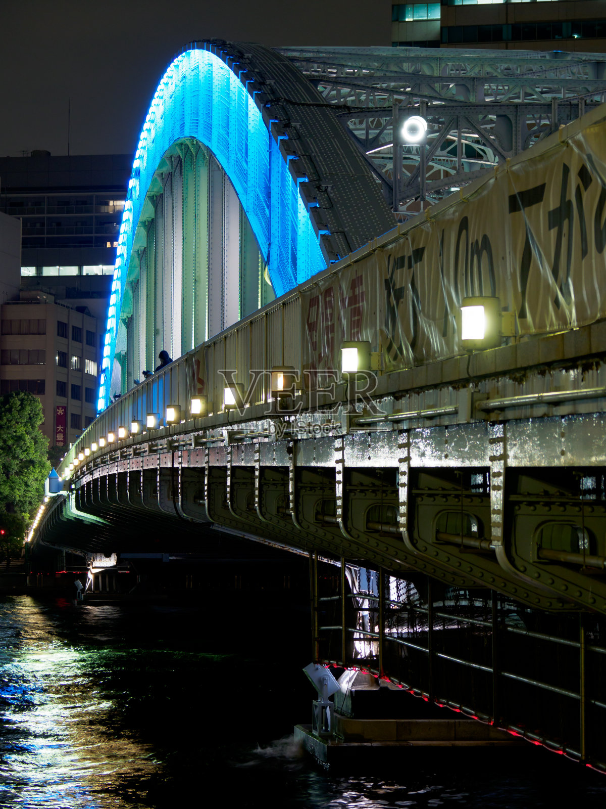 日本桥的夜景照片摄影图片