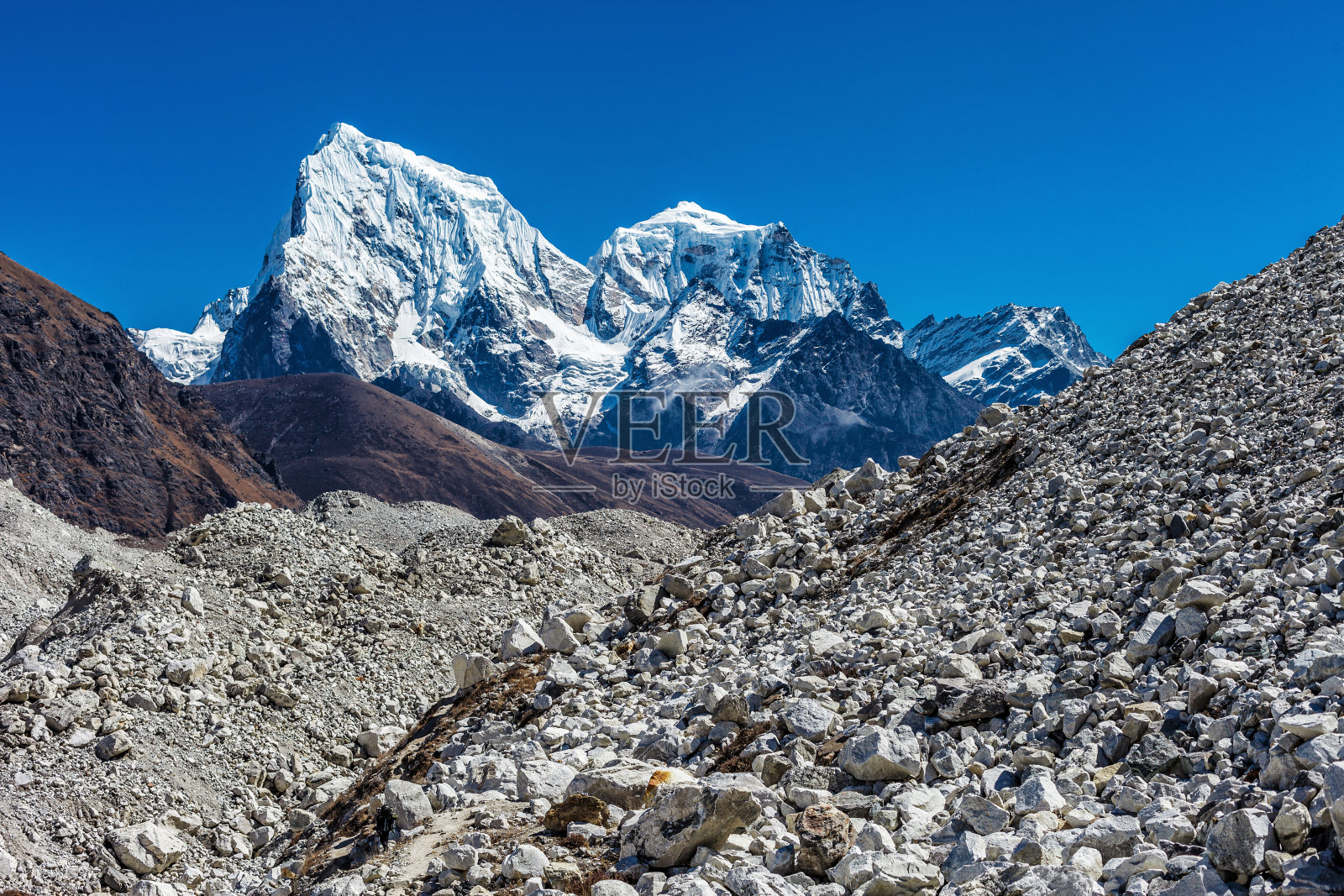 喜马拉雅山的雪山照片摄影图片