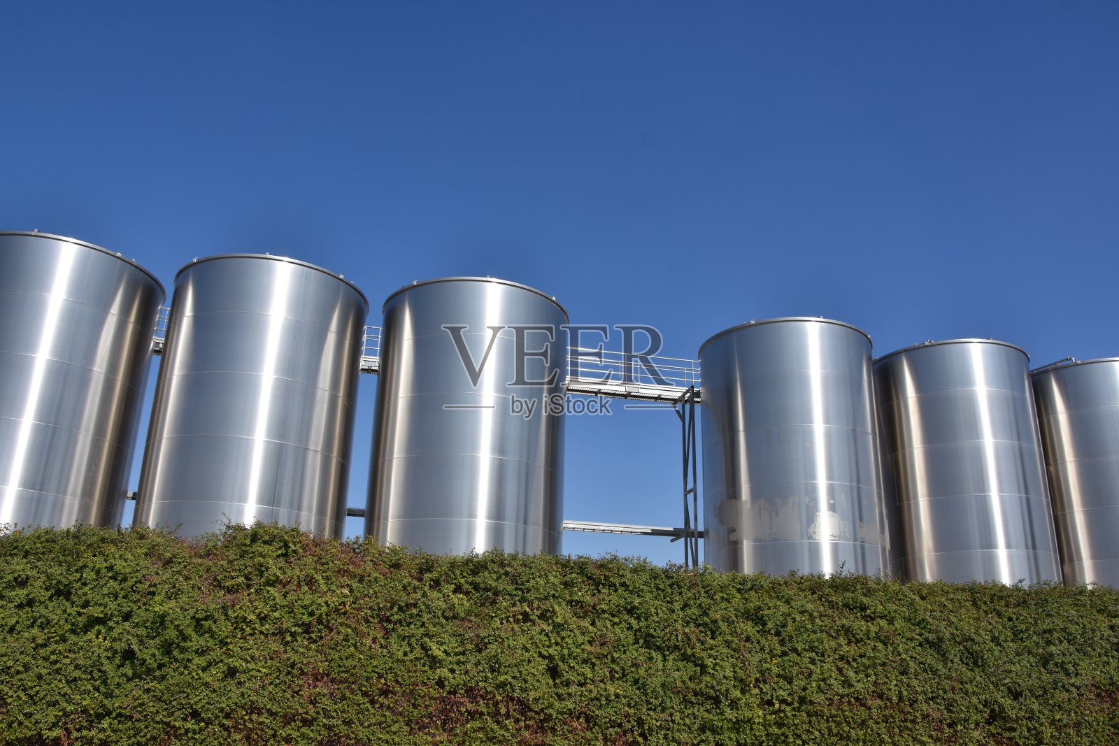 现代酒的容器照片摄影图片