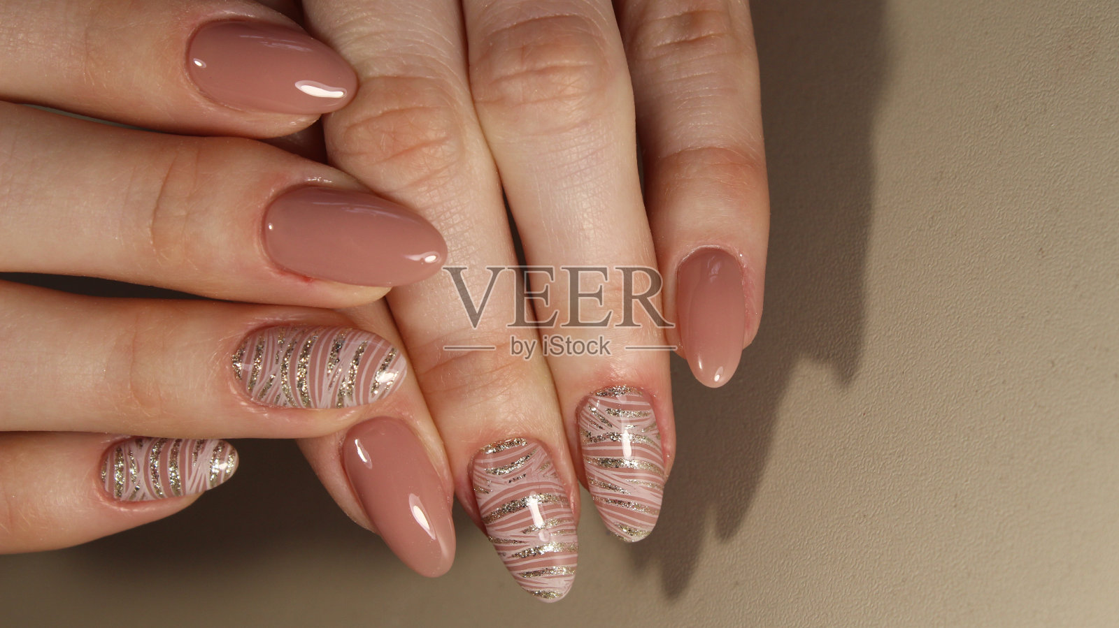 时尚美甲设计美甲照片摄影图片