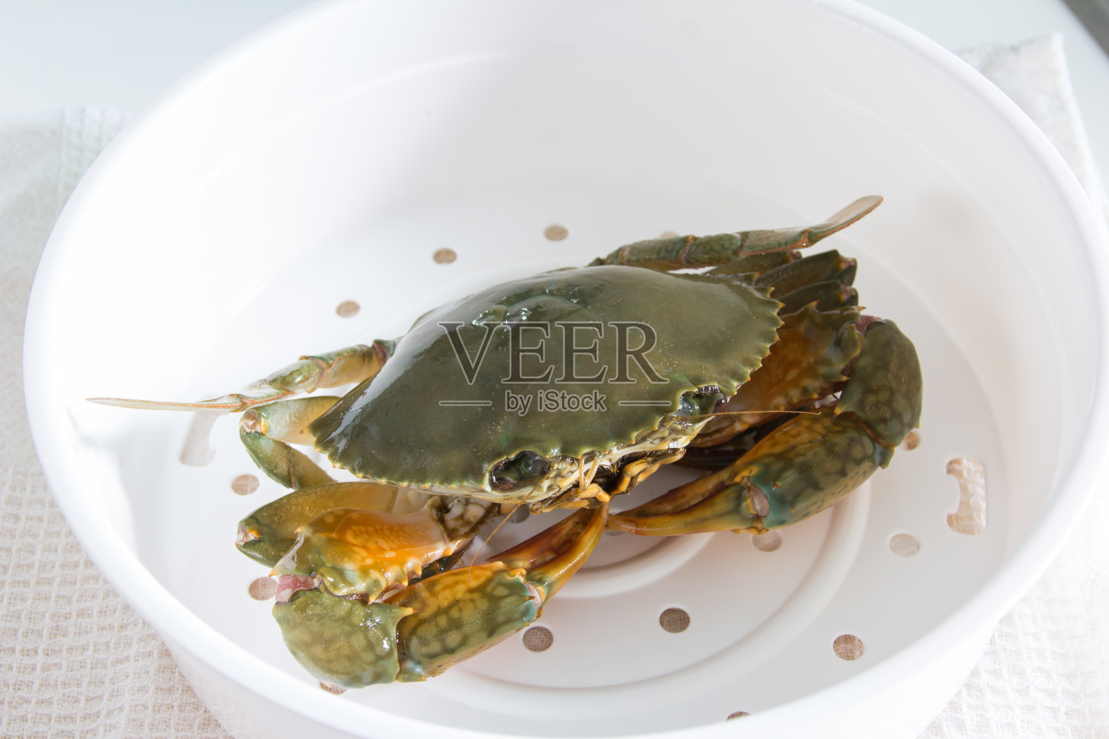 蟹在板照片摄影图片