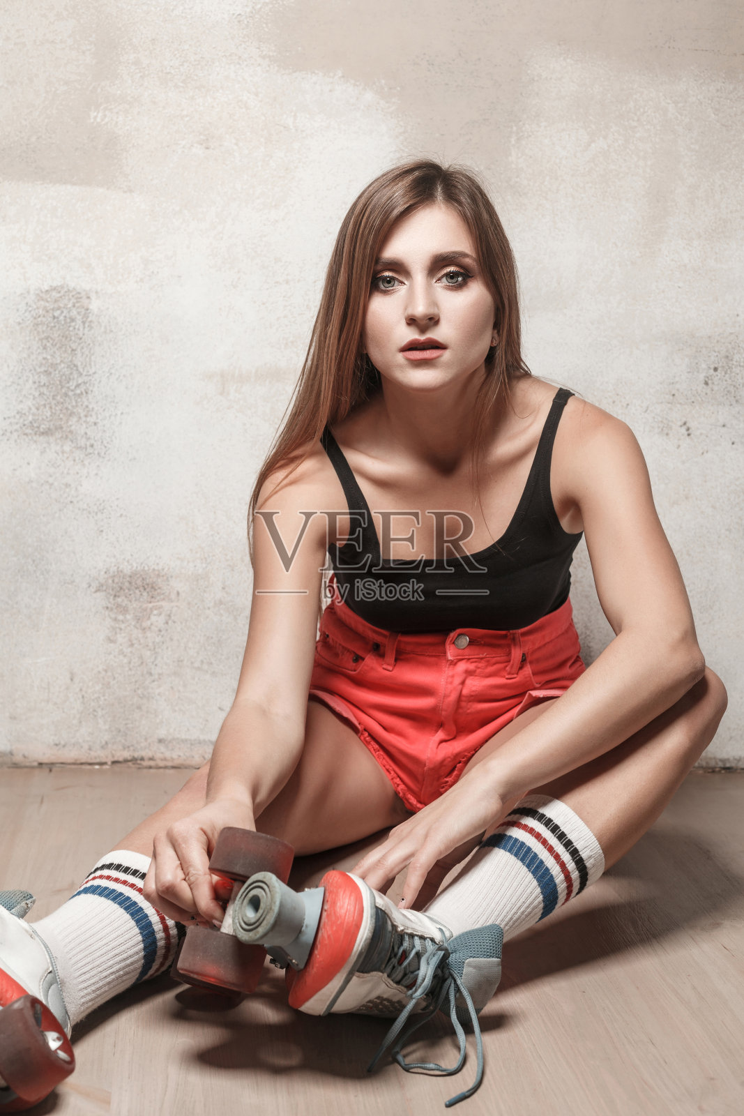 近距离肖像健身妇女在四。照片摄影图片