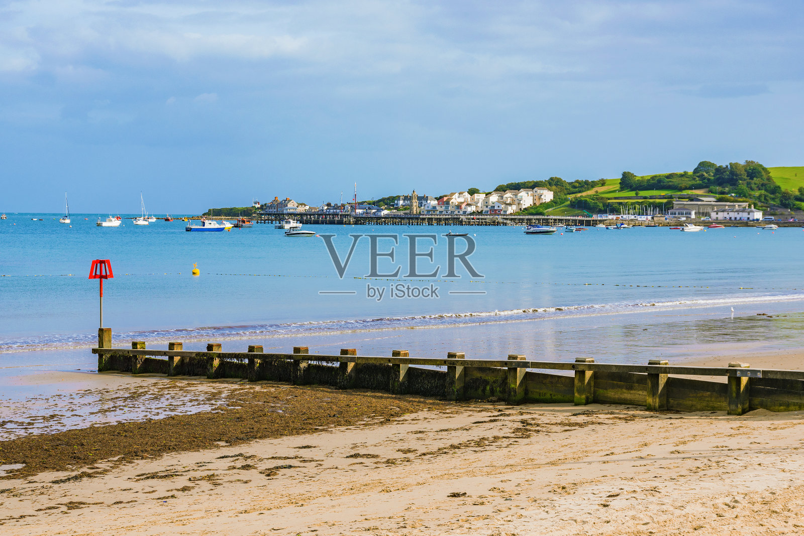 风景优美的海景在斯瓦尼奇照片摄影图片