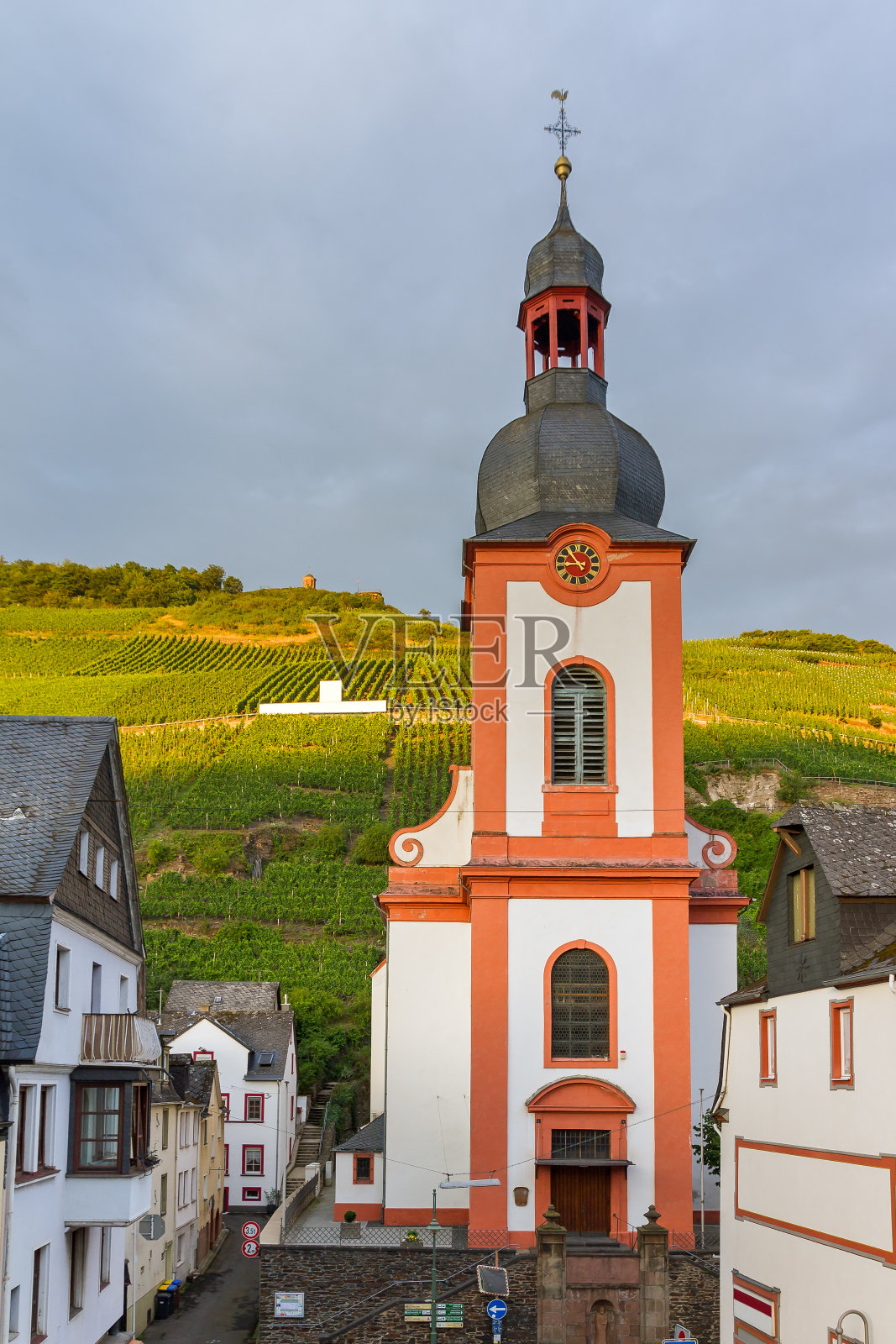 摩泽尔附近的泽尔教堂照片摄影图片