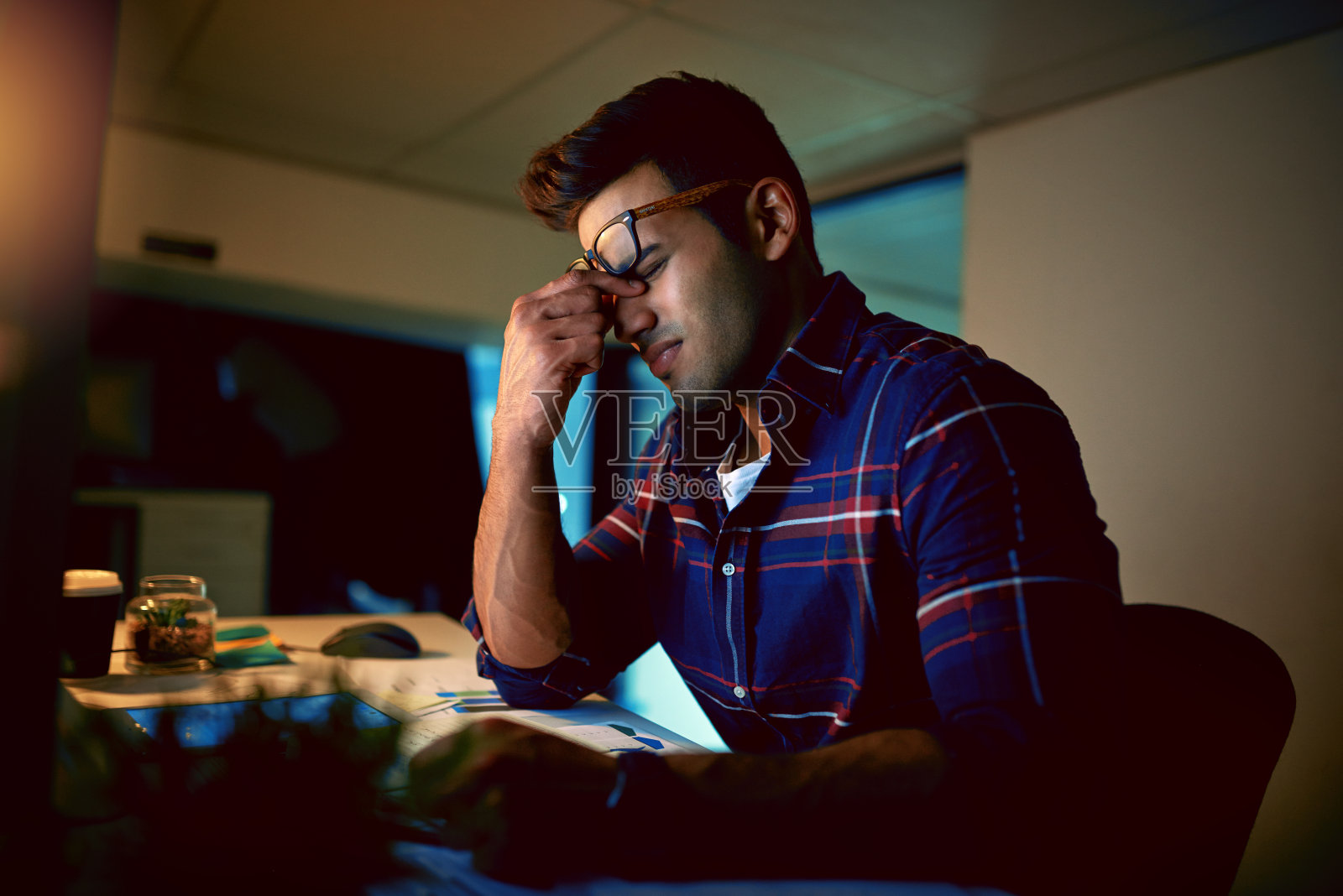 今晚我想不起来了照片摄影图片