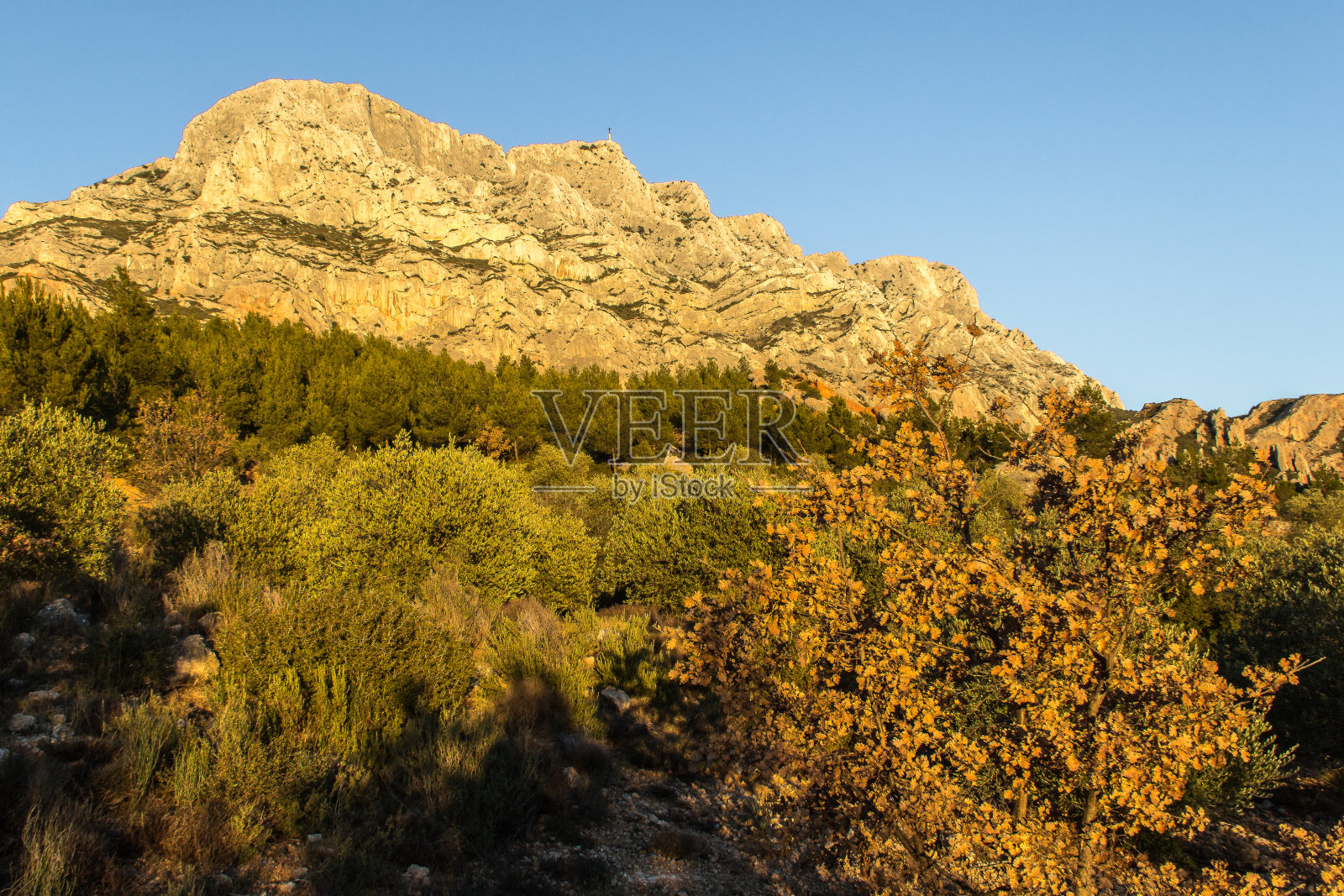 圣维克托瓦尔山照片摄影图片