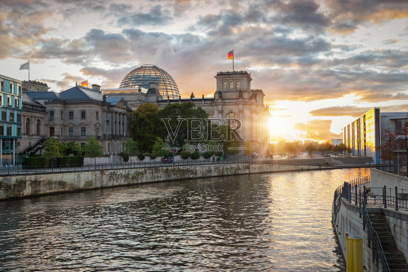 德国柏林的国会大厦照片摄影图片