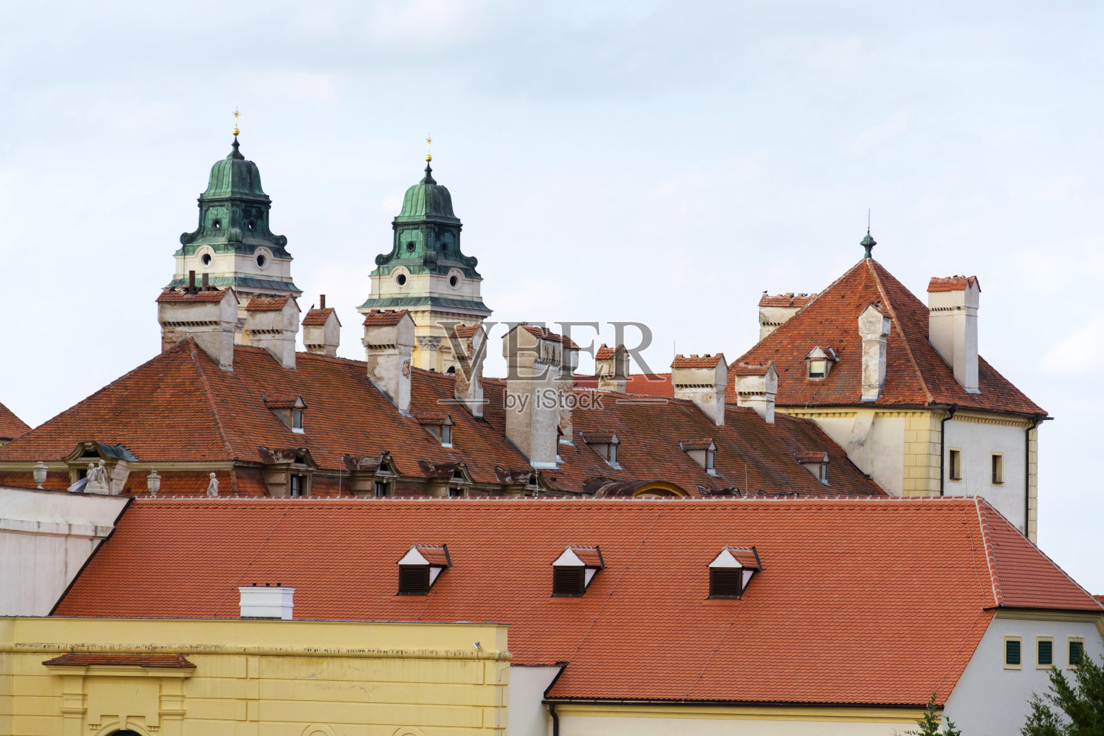 捷克摩拉维亚瓦尔蒂斯的圣母升天巴洛克教堂照片摄影图片