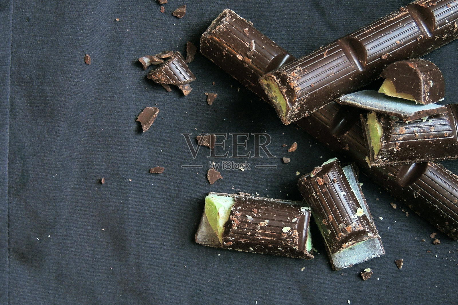 巧克力薄荷馅照片摄影图片