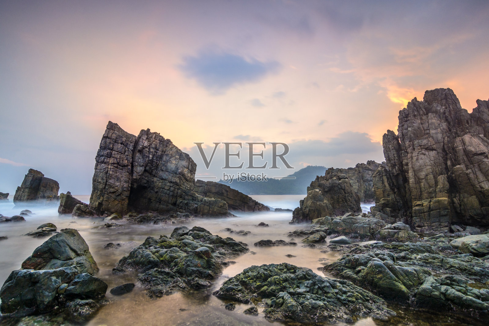 鲨鱼齿情绪照片摄影图片