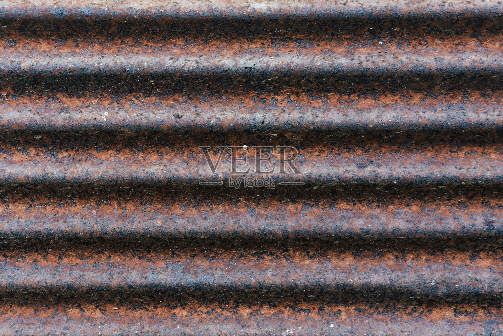 近距离观察锌锈迹和棕色锈迹照片摄影图片