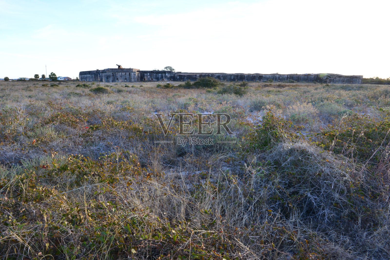 位于佛罗里达州彭萨科拉的圣罗莎岛的美国邦联堡垒。照片摄影图片