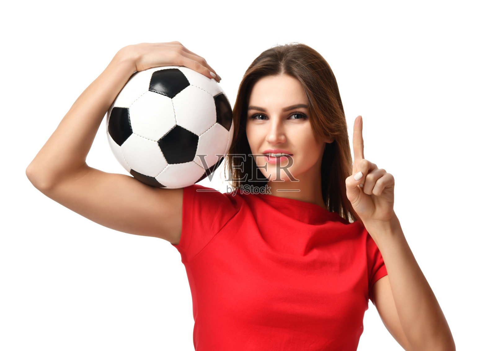 身着红色制服的女球迷手持足球庆祝点一指向上自由文本复制空间照片摄影图片