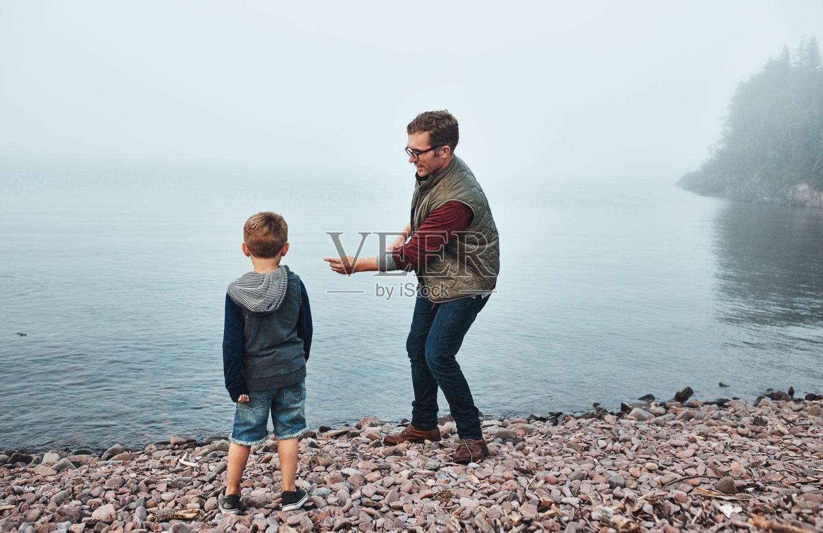 注意看这个照片摄影图片