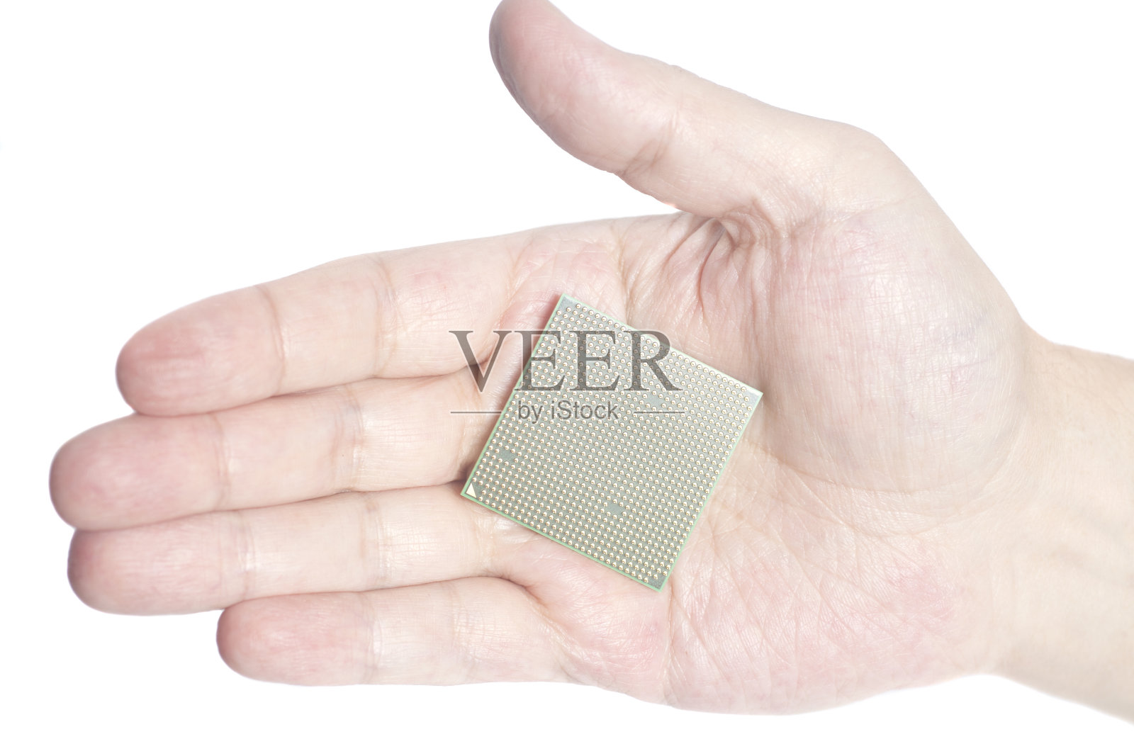 中央处理器CPU芯片男性手持照片摄影图片