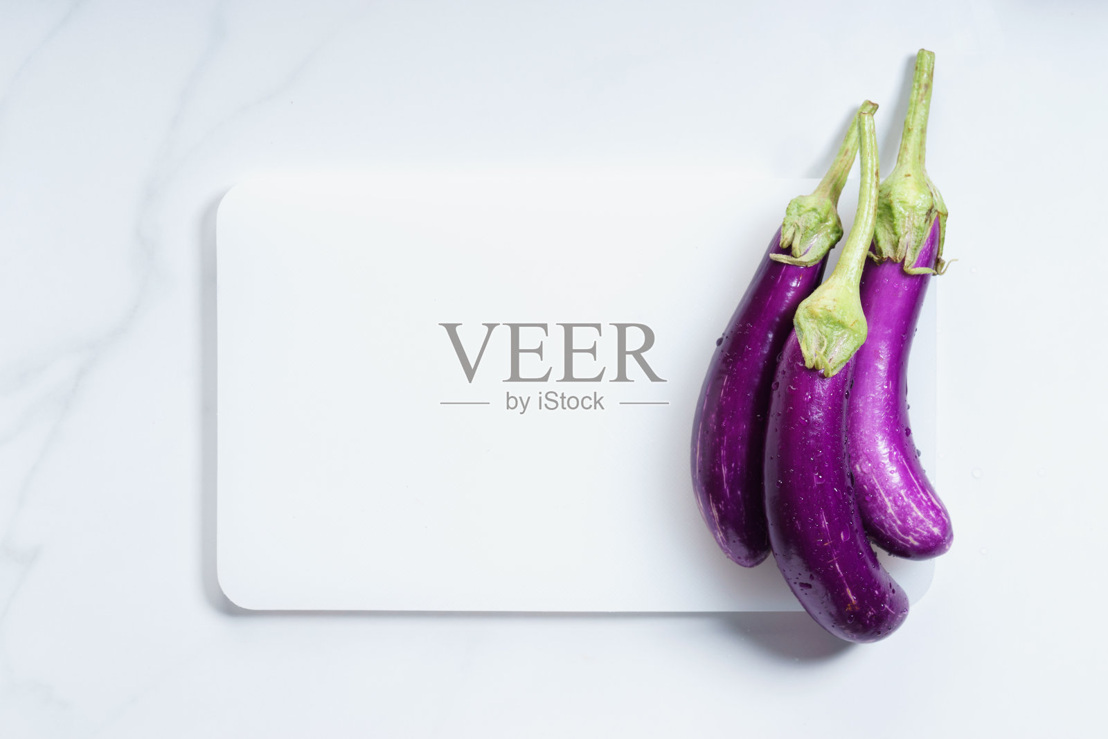 新鲜的茄子照片摄影图片