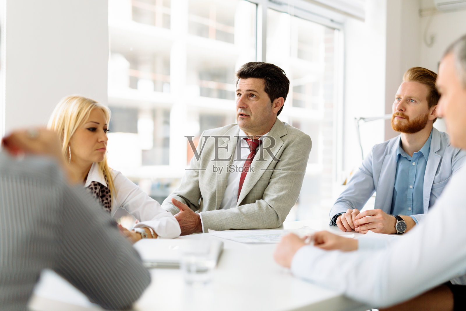 成功的商业伙伴头脑风暴照片摄影图片