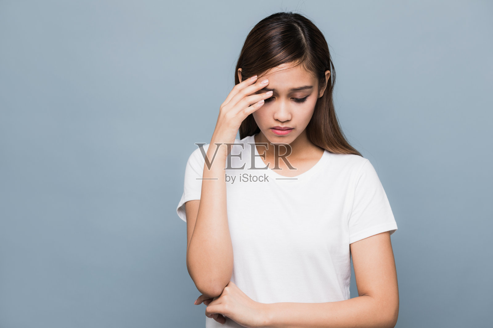 沮丧的年轻女子照片摄影图片