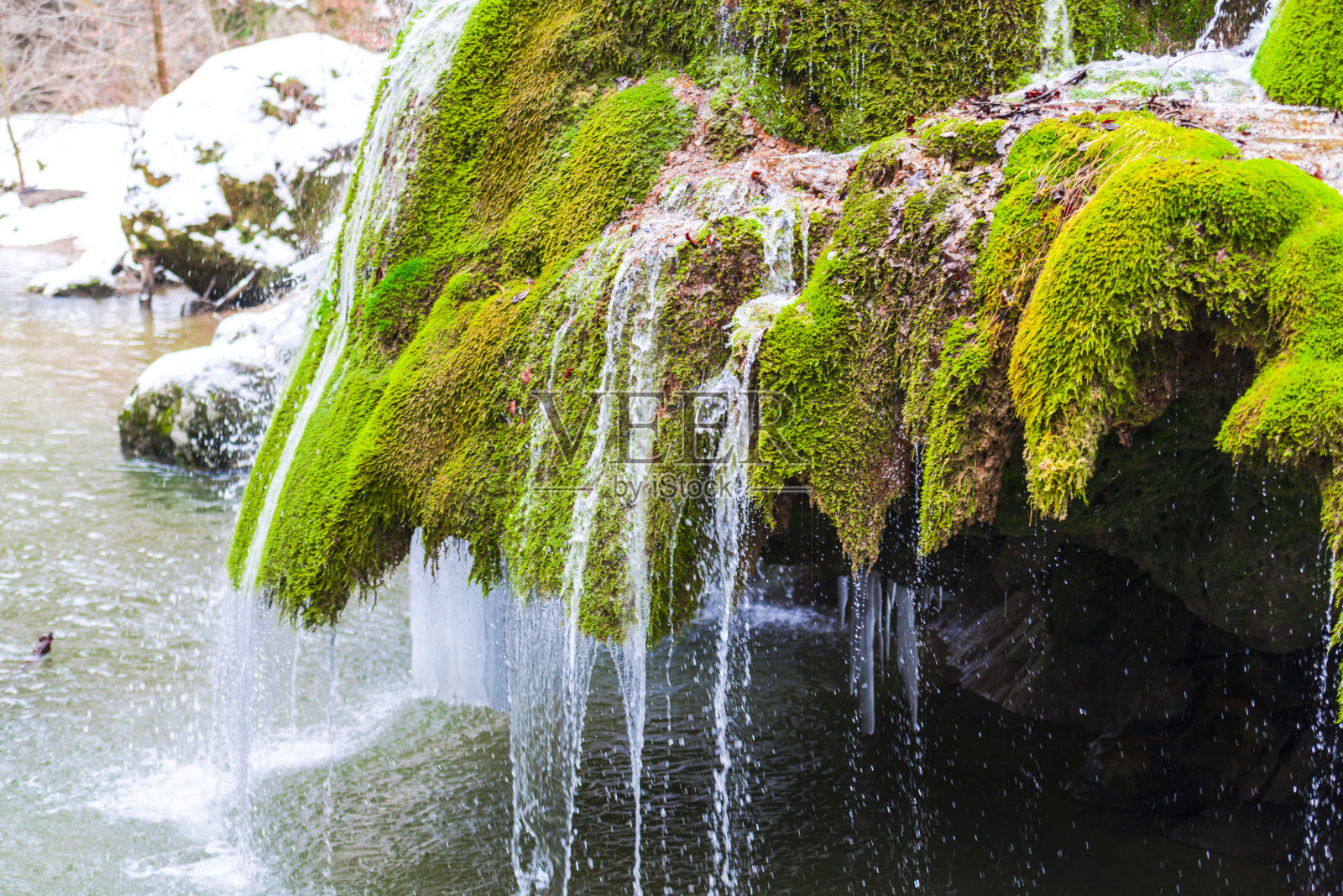 Bigar瀑布照片摄影图片