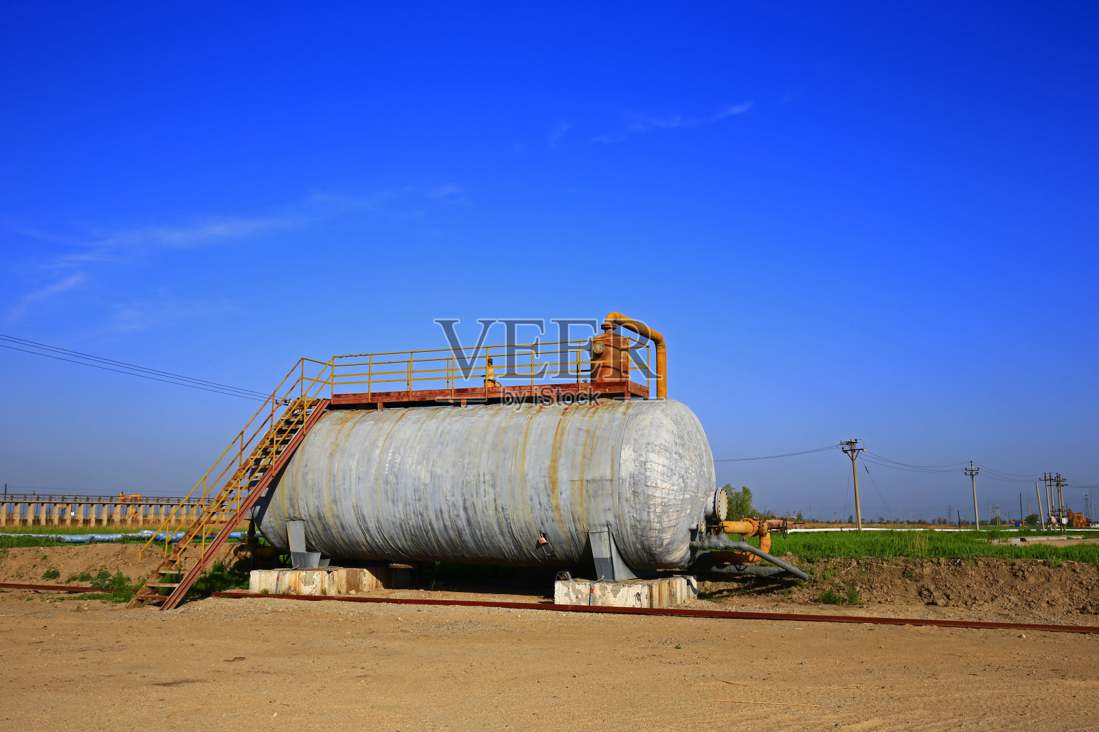 油舱的照片摄影图片