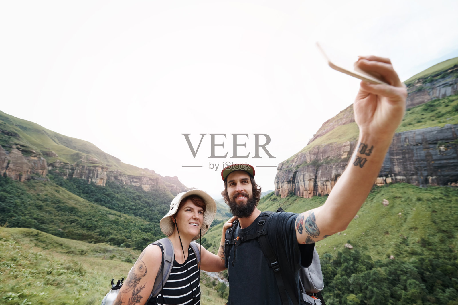 记录他们一起的历险照片摄影图片