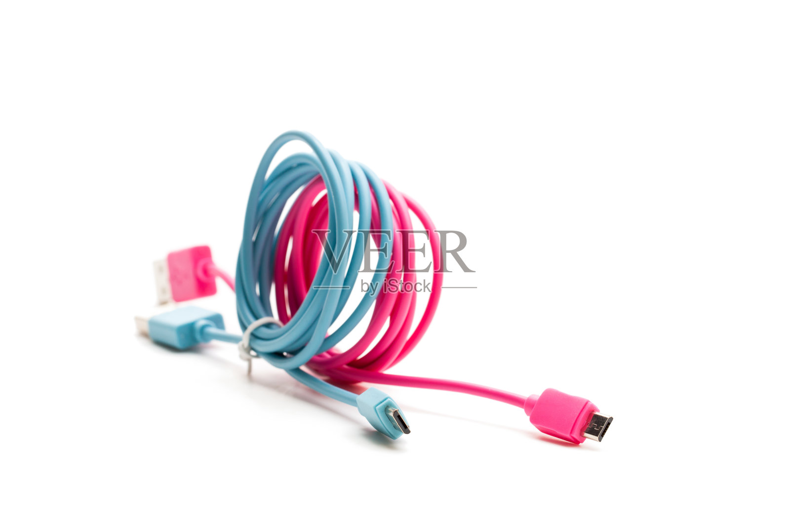 彩色usb电缆隔离在白色照片摄影图片