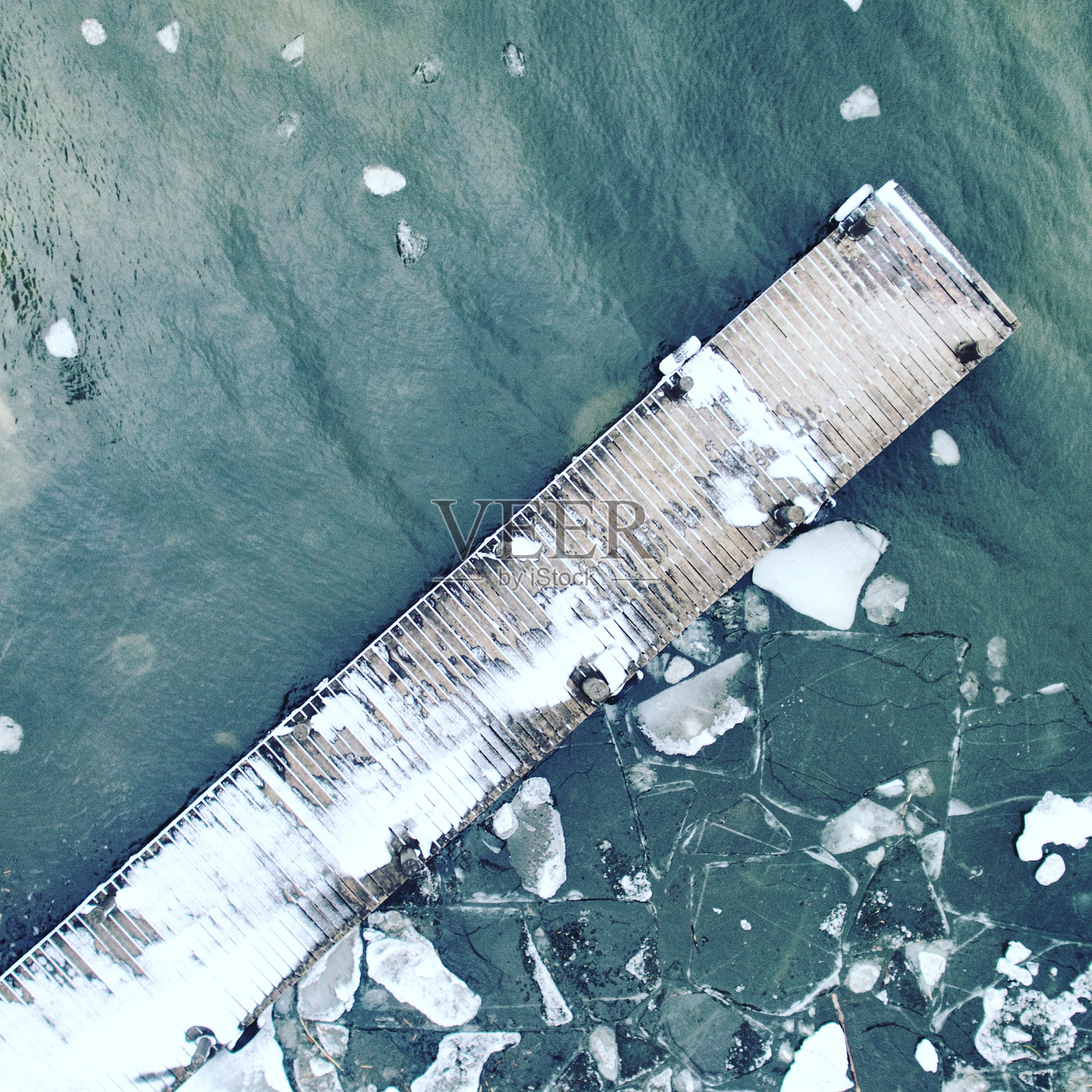 冰冷的码头照片摄影图片