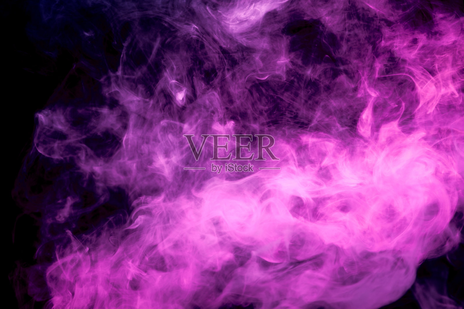 背景来自电子烟的烟雾照片摄影图片