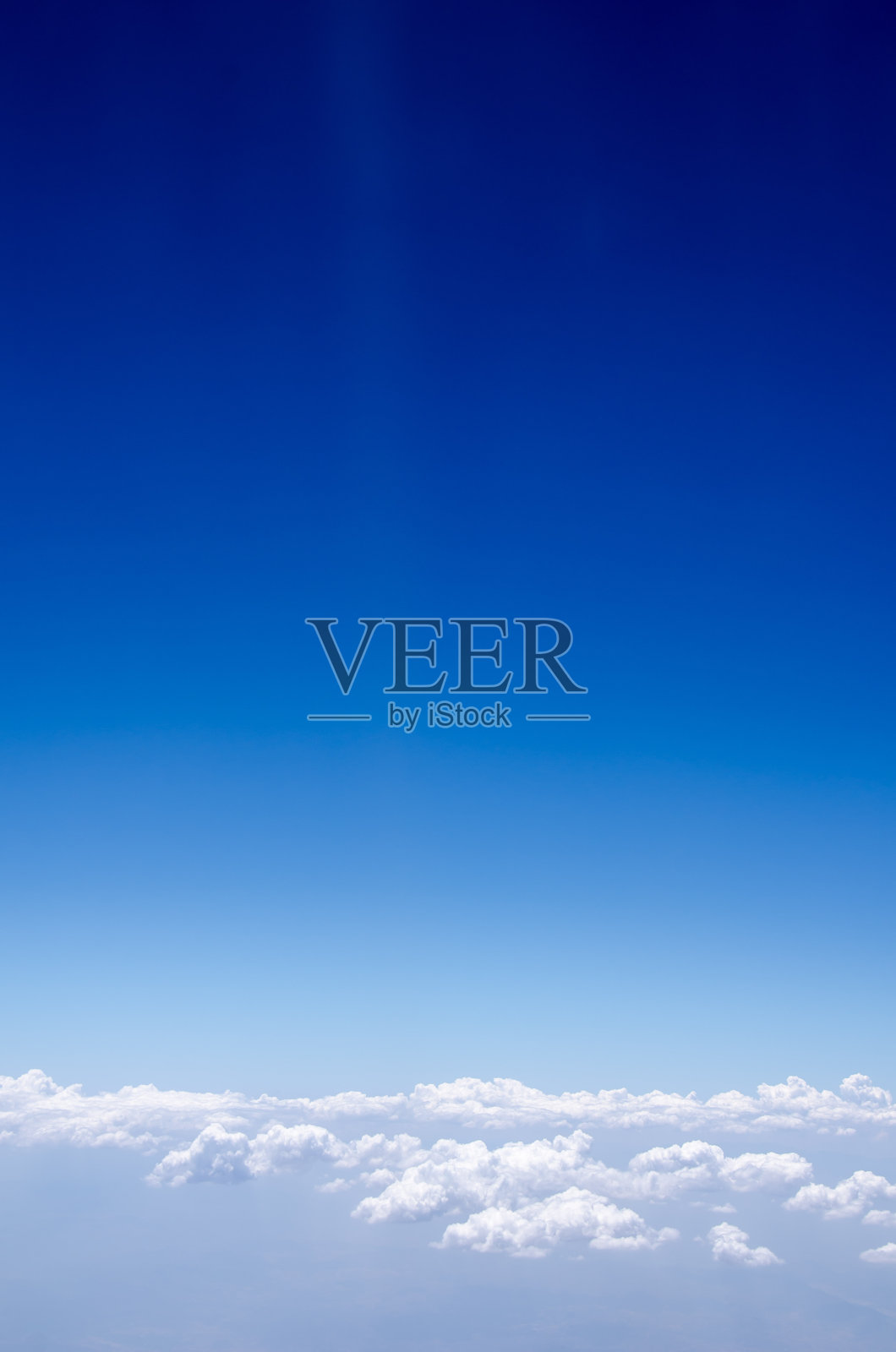 天空下一片云海照片摄影图片