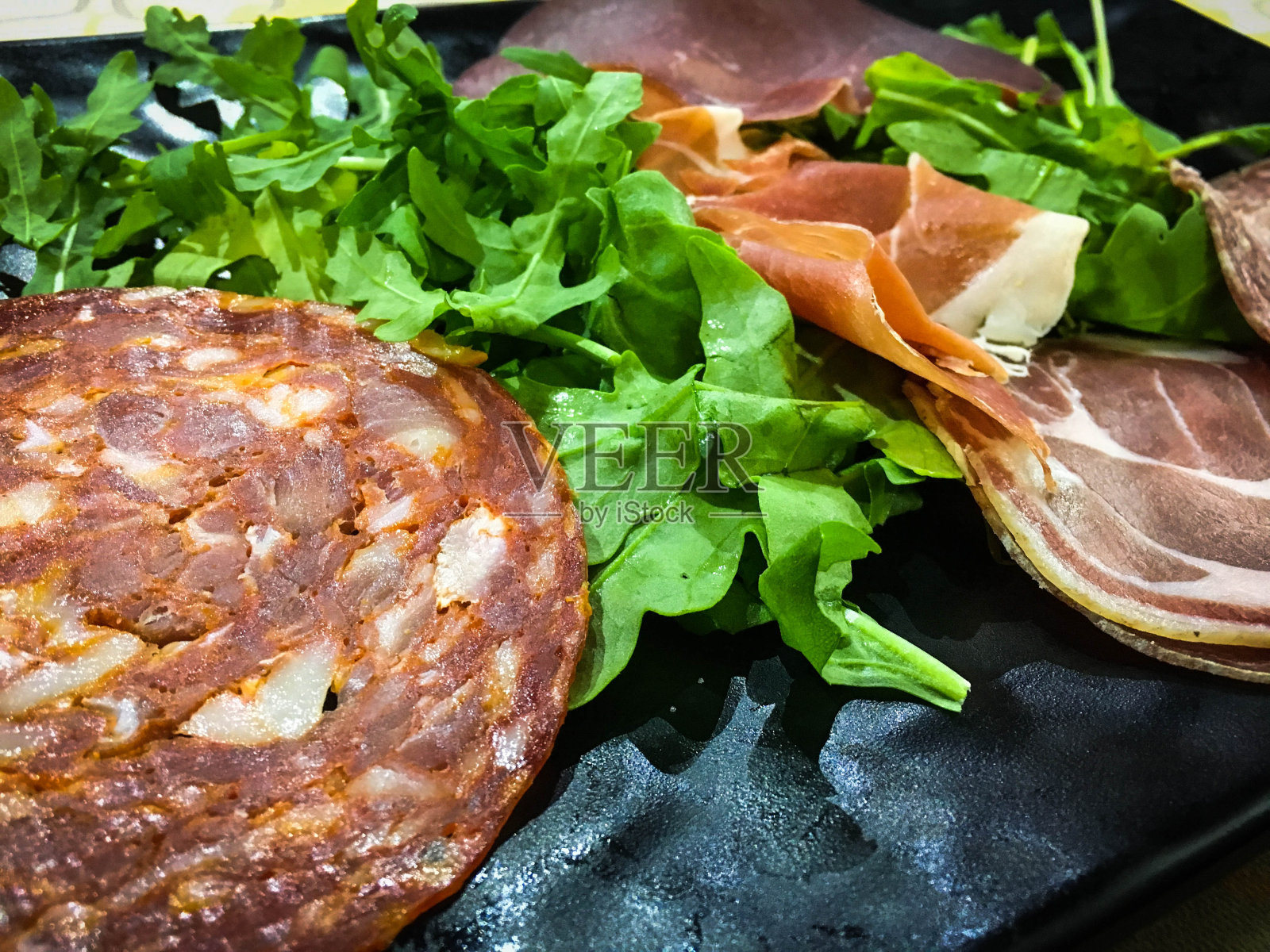 萨拉米板块接近照片摄影图片