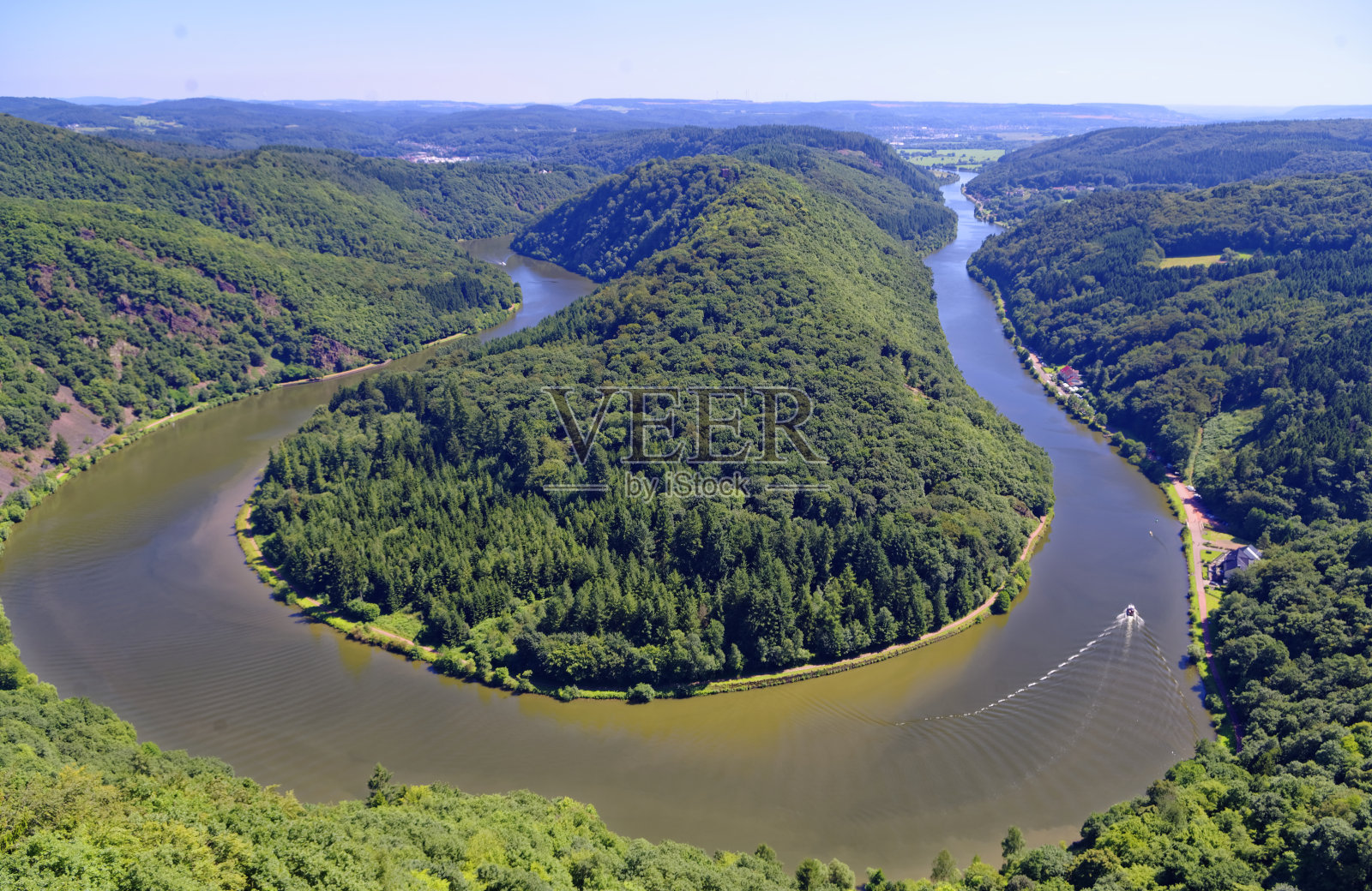 从奥尔肖尔茨观看萨尔河湾，位于德国萨尔州照片摄影图片