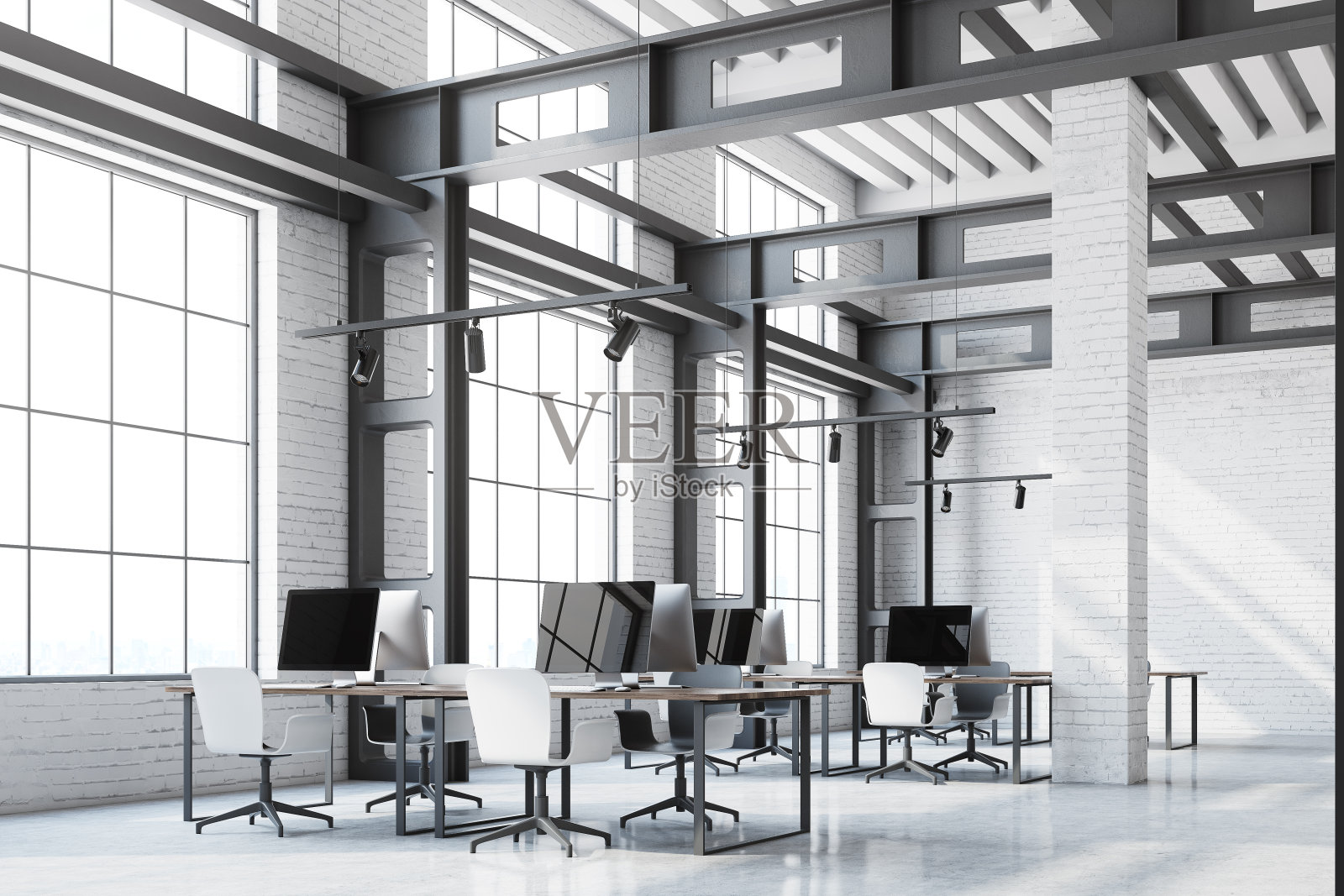 阁楼办公室角落，电脑屏幕照片摄影图片