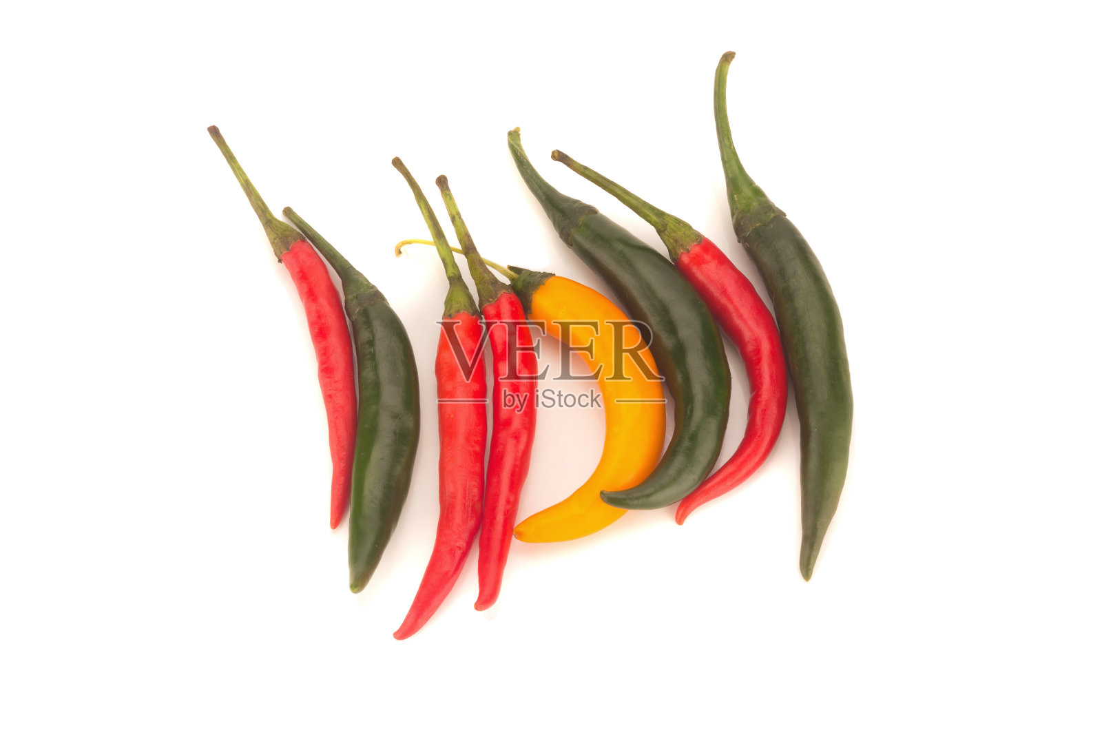 辣椒红/绿/橙/黄孤立在白色背景上照片摄影图片